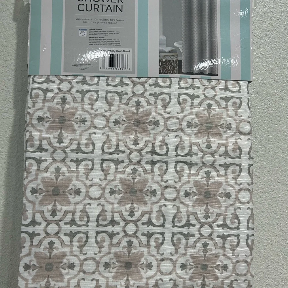 Homewear Jacquard Fabric Shower Curtain with 12 Hooks 70 x 72 in NEW
